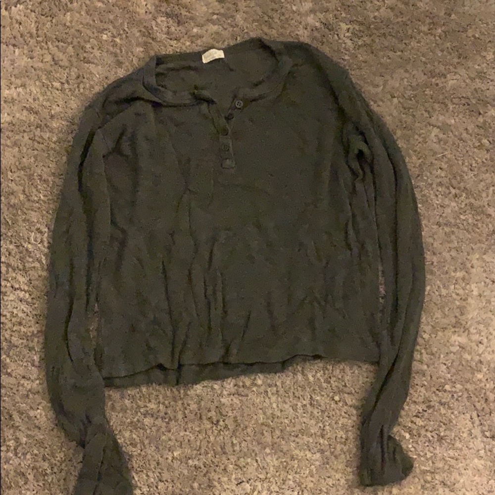 grey long sleeve top